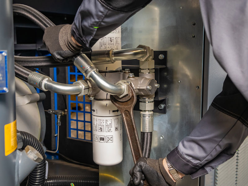 Εξειδικευμένο service και συντήρηση βιομηχανικού αεροσυμπιεστή με γνήσια ανταλλακτικά - ΑΝΕΛΙΞΙΣ ΤΣΙΚΑΛΟΥΔΑΚΗΣ